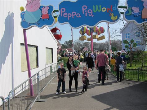 Paultons Park – Peppa Pig World Review | Blog by Baby