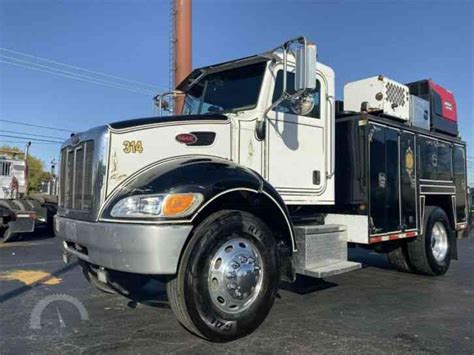 Peterbilt 335 (2005) : Medium Trucks