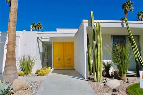 Mid Century Modern House 3 sleek mid-century modern homes you will love ...