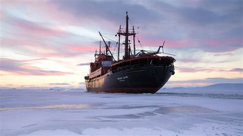 Russia Scrambles to Escort Ships Stuck in Arctic Shipping Route ...