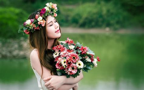 Flower Women Wallpapers - Wallpaper Cave