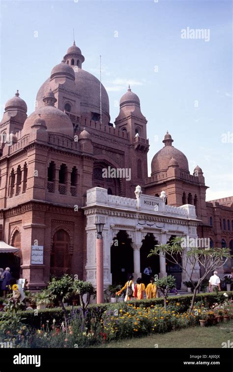 Pakistan Lahore Lahore Museum Stock Photo - Alamy