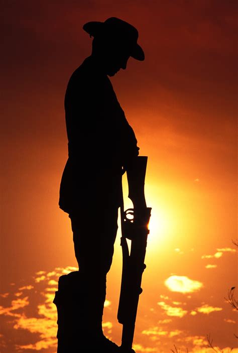 Silhouette of Australian Anzac soldier Queensland, 1988 | Anzac ...