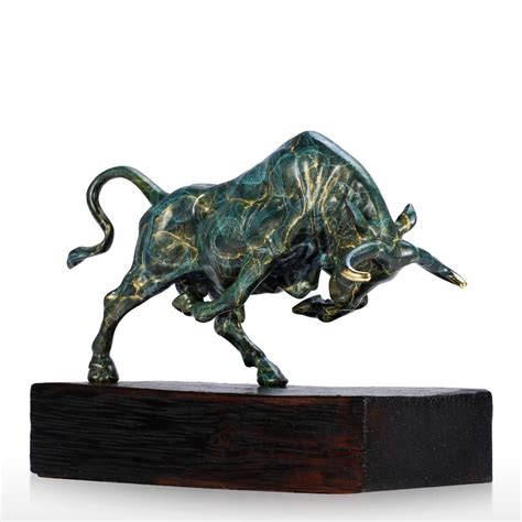 Bronze Bull Statue: From Agricultural Plantation to Farmhouse Decor ...