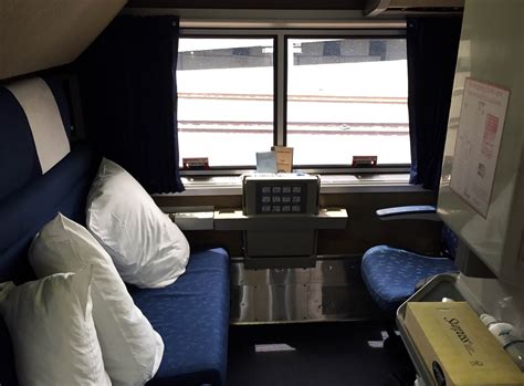 Amtrak California Zephyr Bedroom Suite | www.resnooze.com