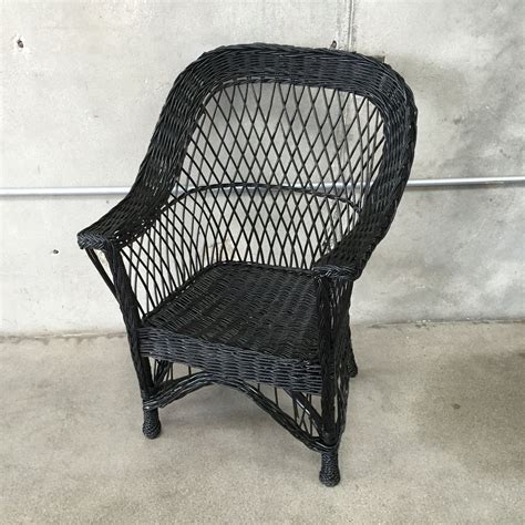 Black Wicker Chair – UrbanAmericana