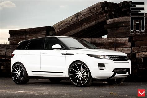 Classy Looks of Range Rover Evoque Put on Custom Wheels — CARiD.com Gallery