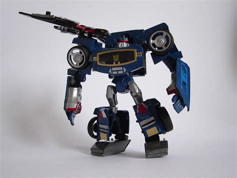 Animated Soundwave and Laserbeak | I repainted Soudwave and … | Flickr