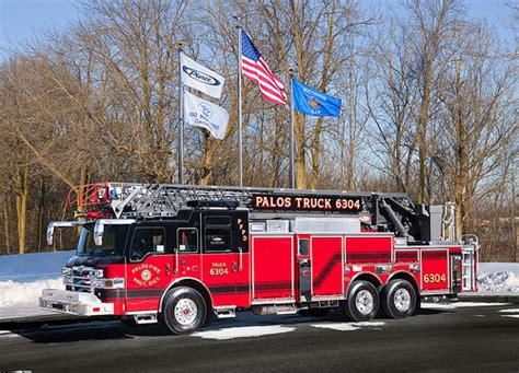 Pierce Velocity aerial ladder « chicagoareafire.com