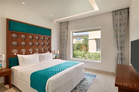 Hawthorn Suites by Wyndham Dwarka | Dwarka, IN Hotels