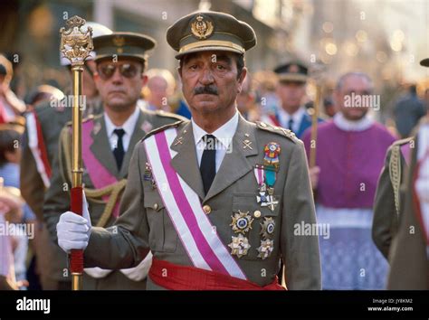 Spanish army uniform hi-res stock photography and images - Alamy