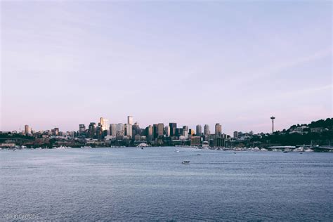 Seattle Skyline at sunset : r/CityPorn