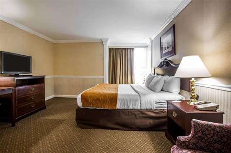 Comfort Inn & Suites Plattsburgh - Morrisonville, 411 State Route 3 ...