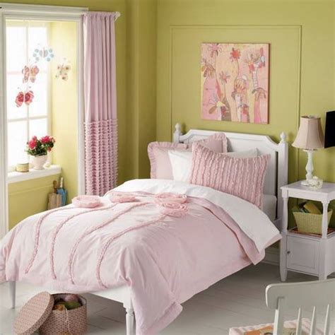 Modern Furniture: 2013 Girls' Room Curtains Design Ideas