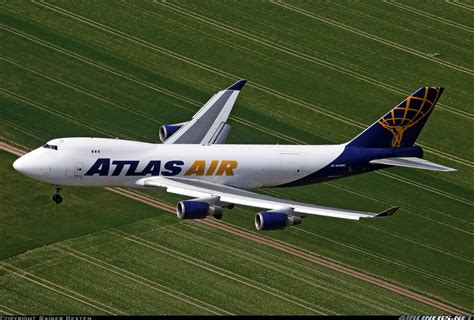 Atlas Air Boeing 747-47UF/SCD N415MC on final approach to Frankfurt ...