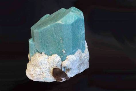 feldspar crystal healing properties - Arad Branding