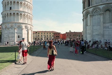 Pisa Day Trip from Florence - Hellotickets