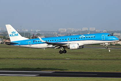 Embraer ERJ-190 | Latest Photos | Planespotters.net