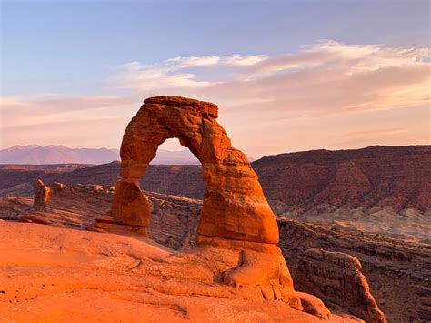 Delicate Arch Sunset Hike: 10 Important Things To Know - Scenic and Savvy