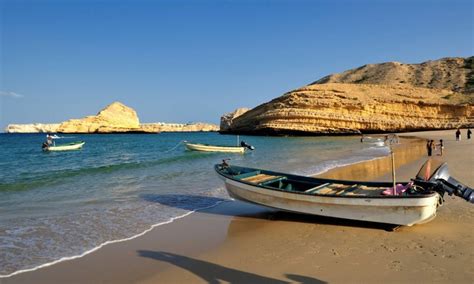 Discover the Top Oman Beaches