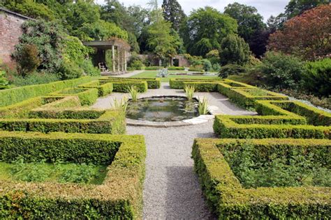 The Victorian Walled Garden at Penrhyn... © Jeff Buck cc-by-sa/2.0 ...