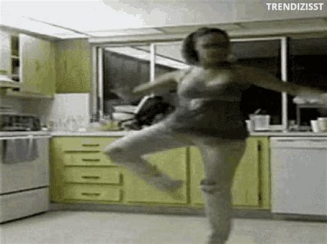 Dancing Dance Moves GIF - Dancing Dance Moves Epic Fail - Discover ...