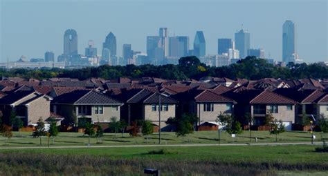 The Fading Distinction Between City and Suburb - Bloomberg