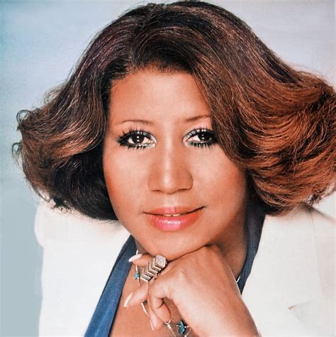 Aretha Franklin Portrait Photos: Pictures Of The Queen Of Soul Posing