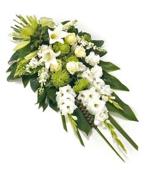 Spray Bouquet | Flowers by Flourish