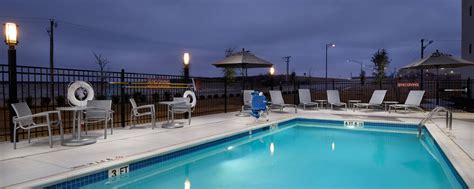 Lake Worth, TX Hotels with Pools | TownePlace Suites Fort Worth ...