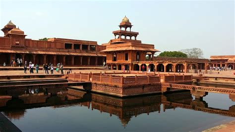 Agra: Fatehpur Sikri - The Cube