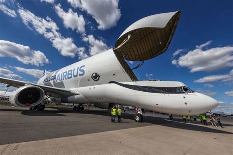 beluga airbus cockpit