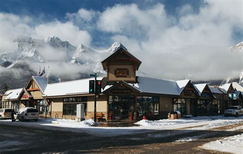 Top 16 Things To Do in Canmore in Winter — Bellstar Hotels & Resorts