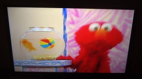 Elmo's World: Balls ⚽️🏀🏈⚾️🎾🏐🎱🏓🎳 - YouTube