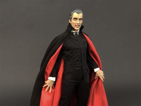 Sideshow HORROR OF DRACULA Unboxing Part 1: Christopher Lee - FANGORIA