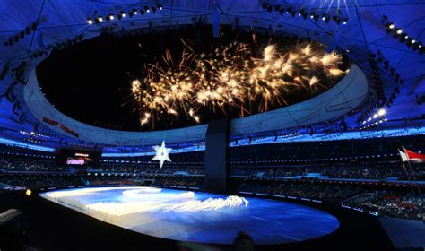 China makes statement at Opening Ceremony with cauldron lighter