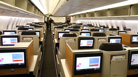 Review: Swiss Boeing 777 Business Class from Zürich to Singapore