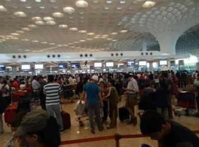 Delays in arrivals, departures fall to below 20% at Mumbai airport ...