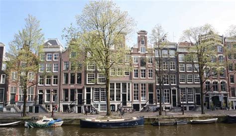 Amsterdam Canal Houses – What's up with Amsterdam