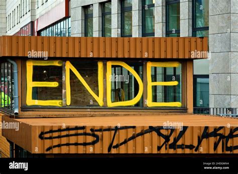 the end, graffiti, the ends, graffitis Stock Photo - Alamy