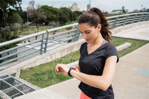 How the Xiaomi Mi Band Can Help You Achieve Your Fitness Goals ...