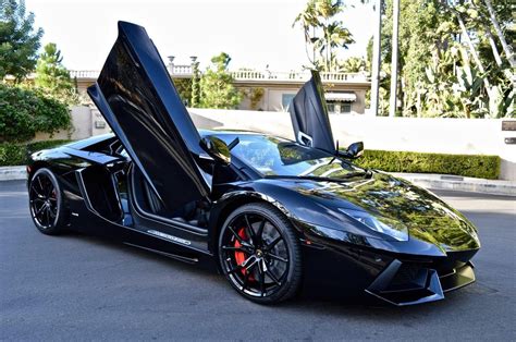 Lamborghini Aventador Black - Exotic Cars