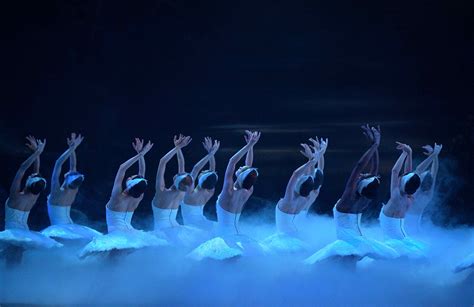 Swan Lake - English National Ballet