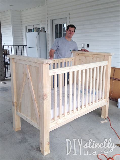 DIY Crib – DIYstinctly Made