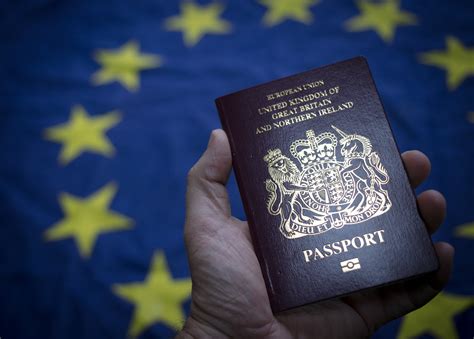 'Sacre bleu!' New post-Brexit British passport to be made by Franco ...