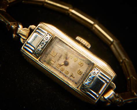 Dainty 1935 Galmor of New York Art Deco 10k Two-tone Gold Filled Tank ...