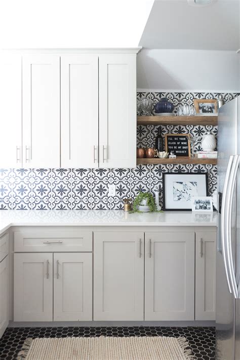 Affordable Ceramic Patterned Tile Backsplash and Flooring | CC and Mike|