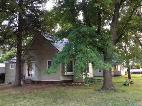 601 Main St, Centerville, SD - 3 Bed, 1 Bath Single-Family Home - 33 ...