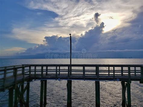 Mobile Bay Beach on the Alabama Gulf Coast Stock Photo - Image of beach ...