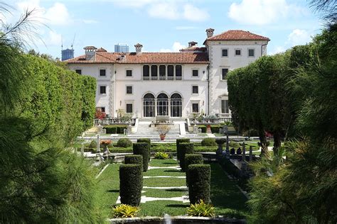 Visiting the Vizcaya Museum and Gardens in Miami